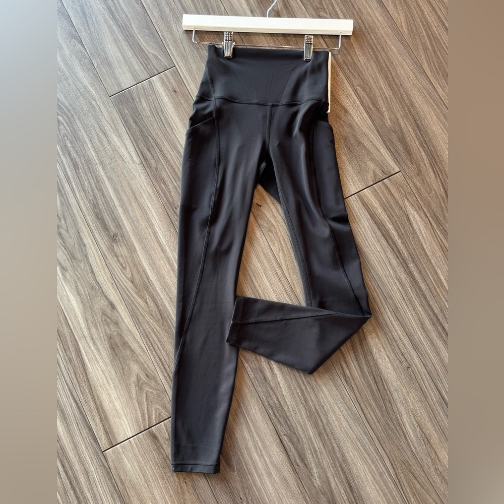 Black LuLuLemon pocket Leggings